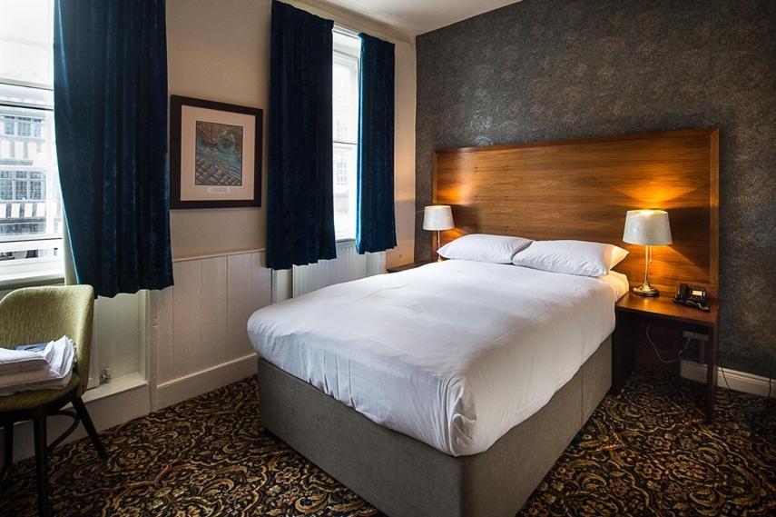 George Hotel Wetherspoon Беудли Экстерьер фото