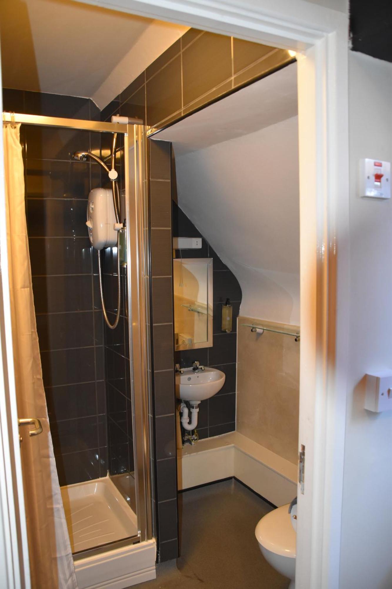 George Hotel Wetherspoon Беудли Номер фото